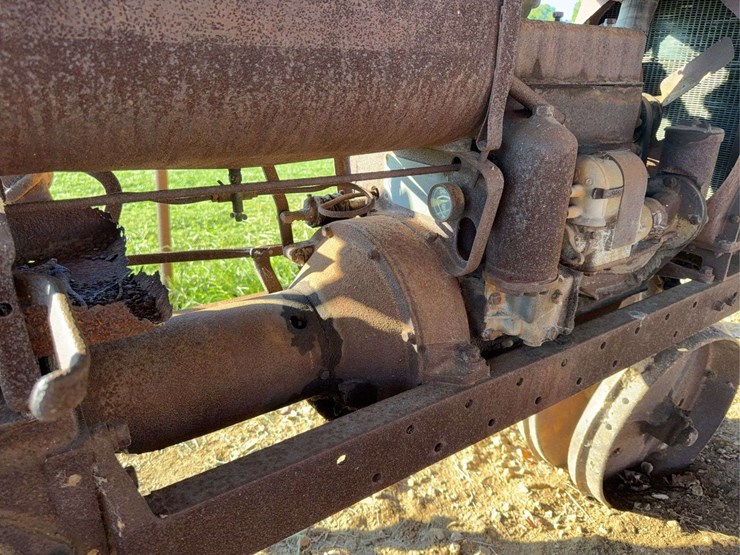 farmall-f-12-image-32