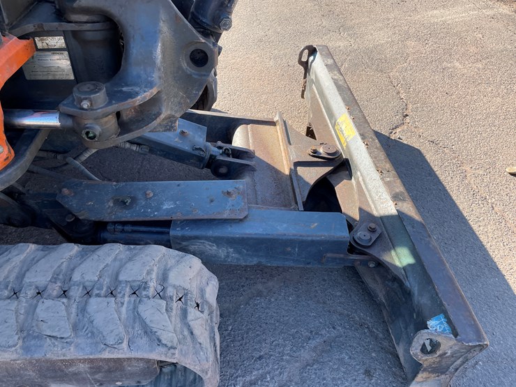 2019-hitachi-zx35u-image-29