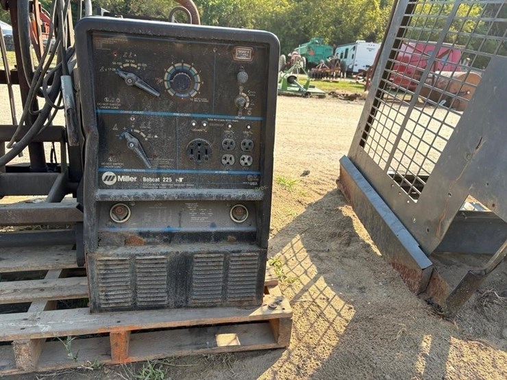 miller-bobcat-225-image-2