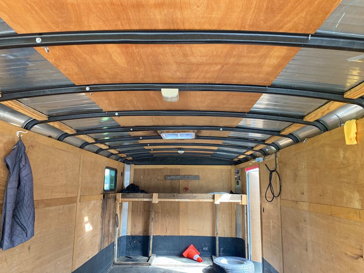 #3014-•-2011-middlebury-trailers-20'-tandem-axle-enclosed-trailer-(helenville,-wi)-(has-wi-title)-image-13