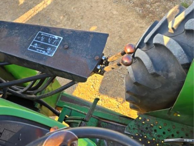 john-deere-2440-image-18