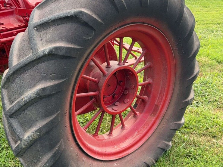 farmall-f-20-image-32