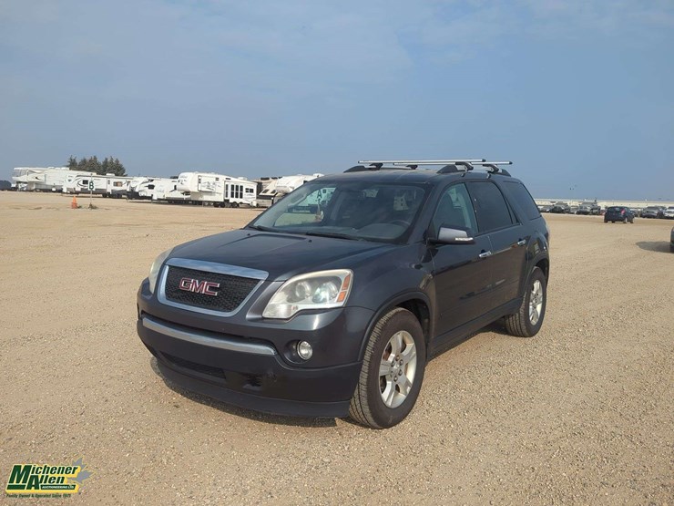 2011-gmc-acadia-image-30