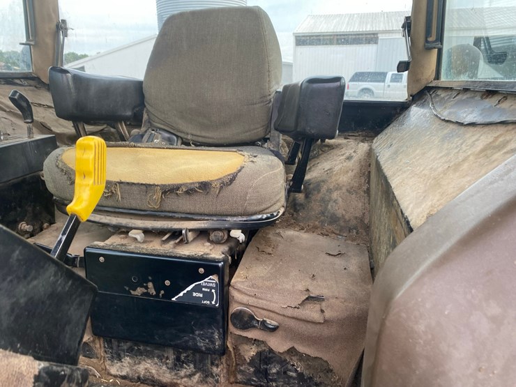 john-deere-4055-image-38