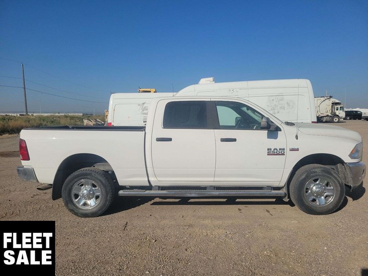 2018-ram-2500-slt-image-5