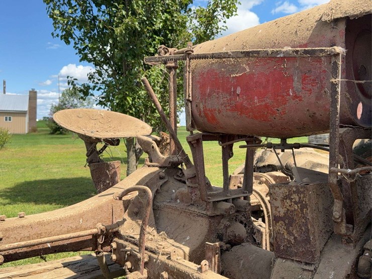 farmall-f-20-image-38