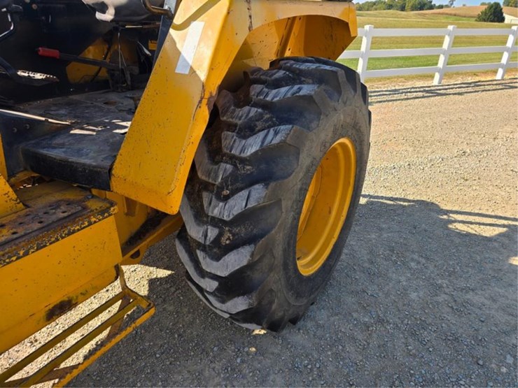 deere-210c-image-16
