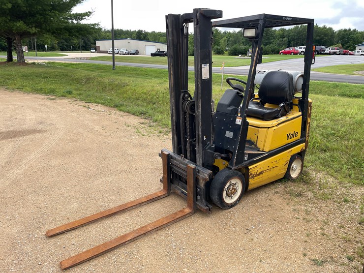 #432-•-yale-cushion-tire-forklift-(shawano,-wi)-image-1