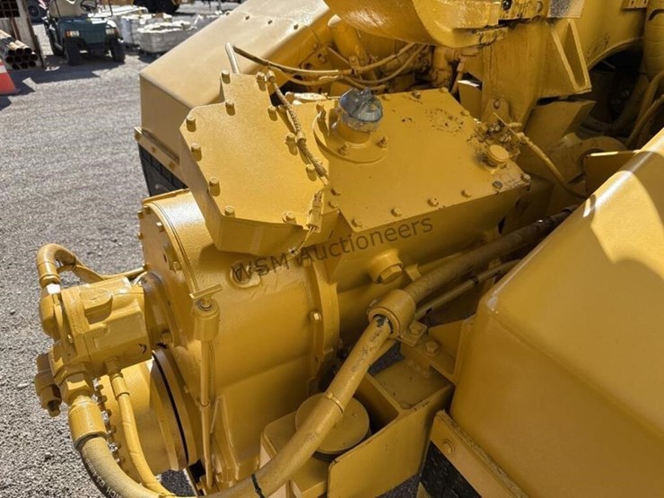 2007-caterpillar-613c-image-19