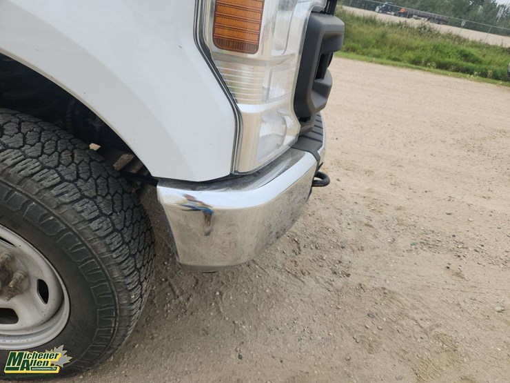 2021-ford-f350-image-51