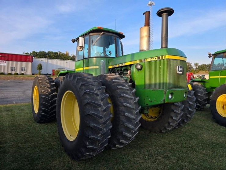 john-deere-8640-image-11