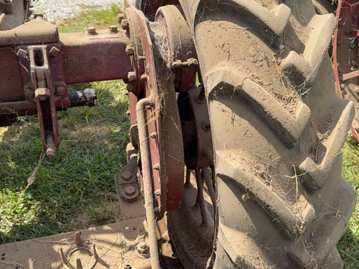farmall-f-20-image-19