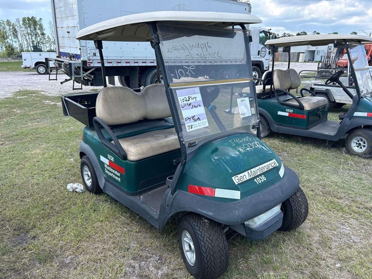 2014-club-car-electric-utility-cart-image-2