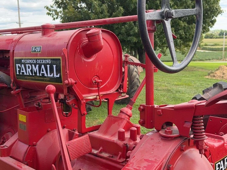 farmall-f-20-image-53