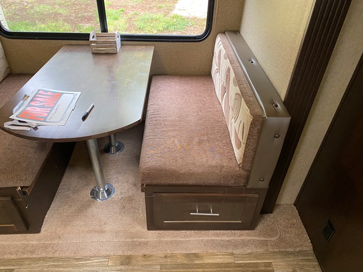 #3304-•-2016-cherokee-limited-274vfk-camper-(has-wi-title)-(three-lakes,-wi)-image-28