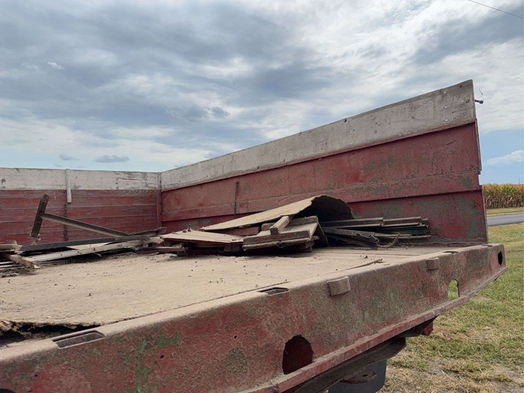 federal-grain-truck-image-99