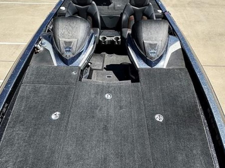 #209-•-2017-skeeter-fx21-boat-image-9
