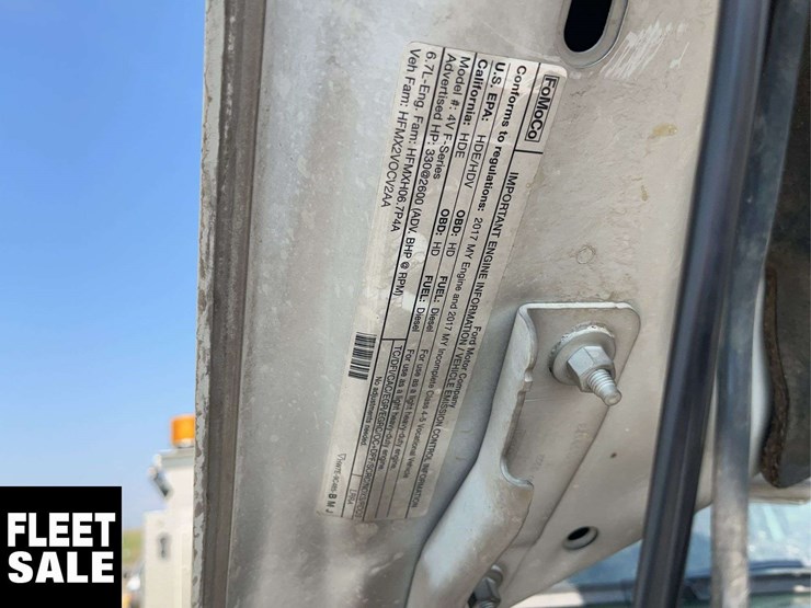 2017-ford-f550-image-22