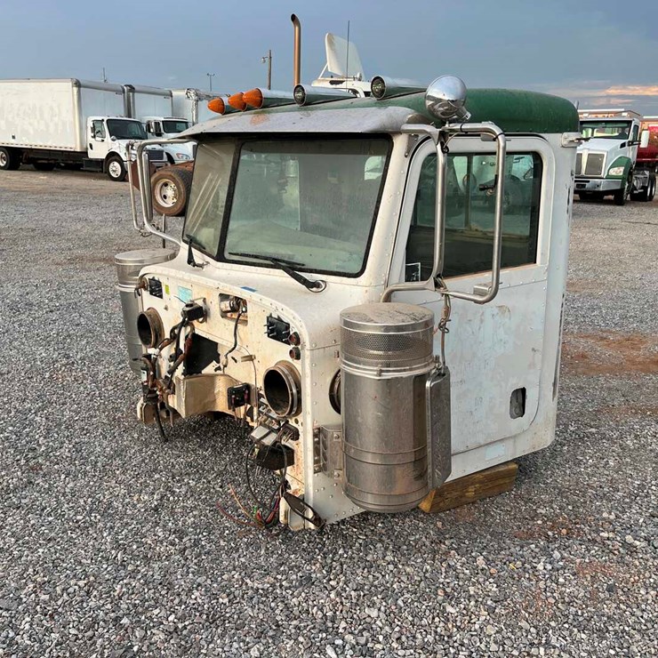 PETERBILT 388