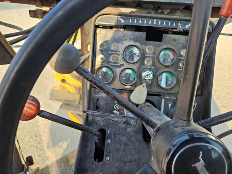 2012-deere-770a-image-40