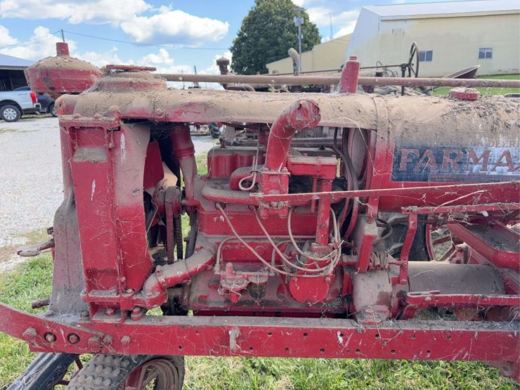 farmall-f-12-image-39