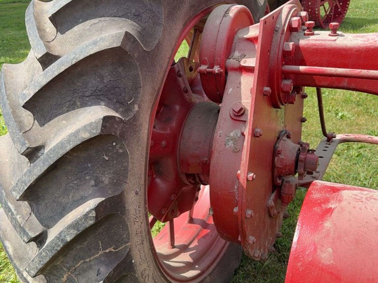 farmall-f-30-image-21