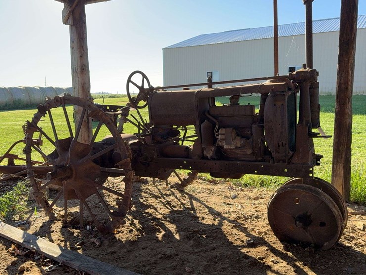 farmall-f-12-image-7