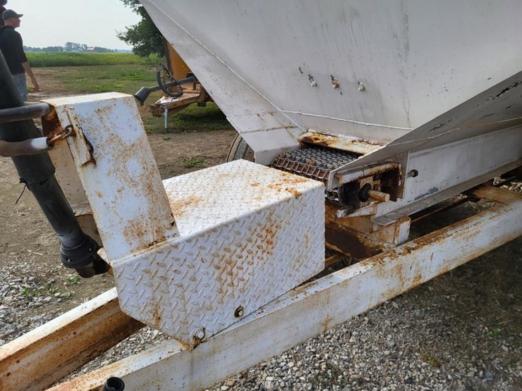 western-simonsen-n64l-tandem-axle-lime/fertilizer-spreader-image-10
