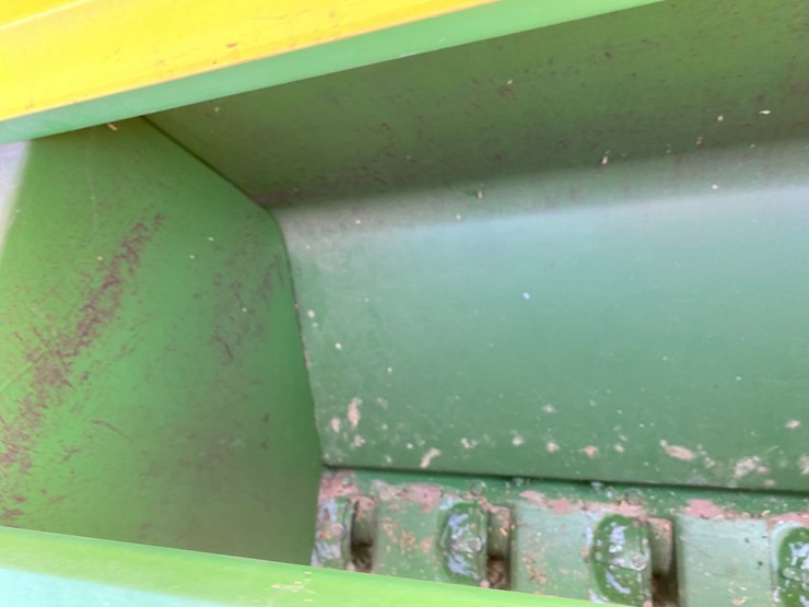 john-deere-8300-image-36