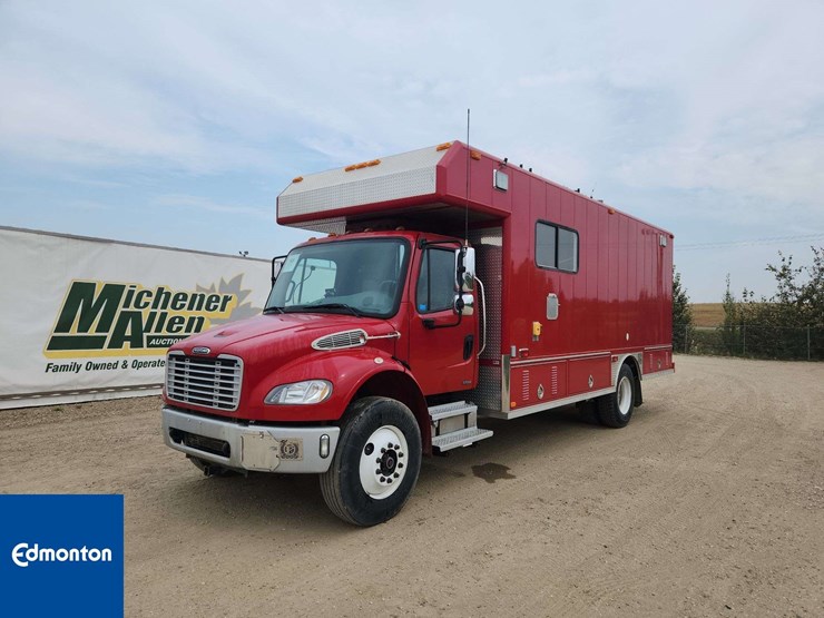2004-freightliner-m2-106-s/a-emergency-support-truck-image-1