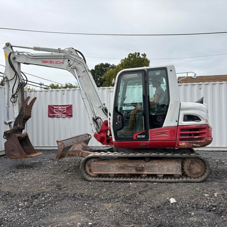 2019 TAKEUCHI TB007