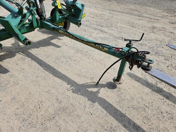 john-deere-702-image-8