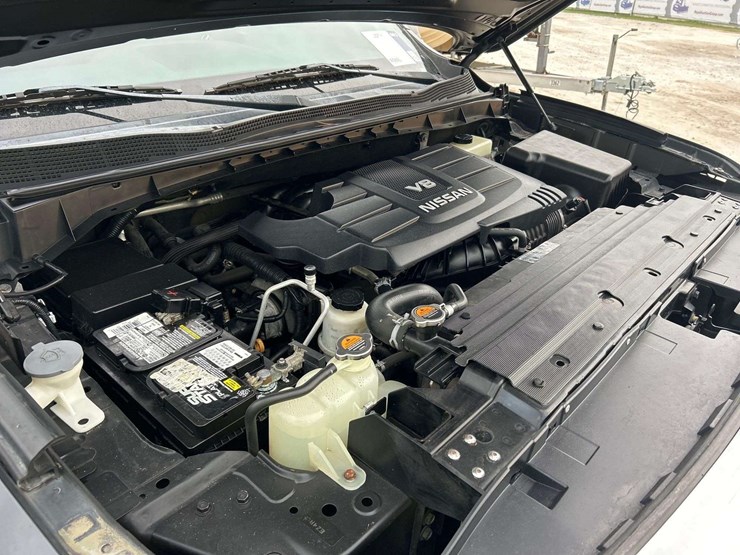 2017-nissan-titan-image-8
