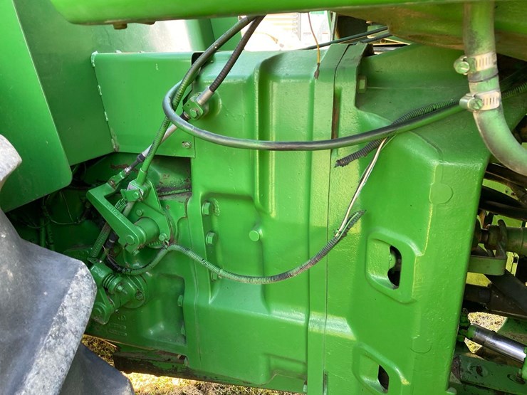 john-deere-8430-image-14