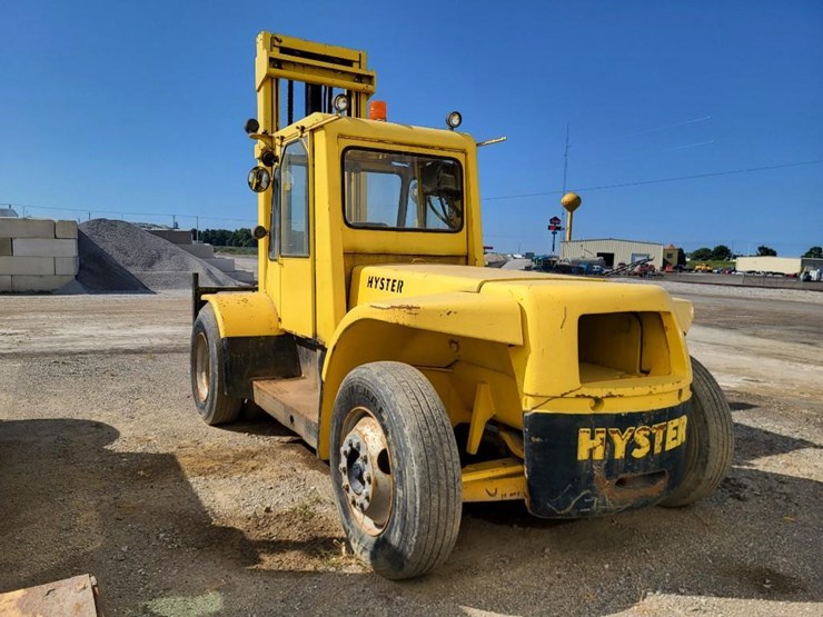 1975-hyster-11-ton-fork-lift-image-7