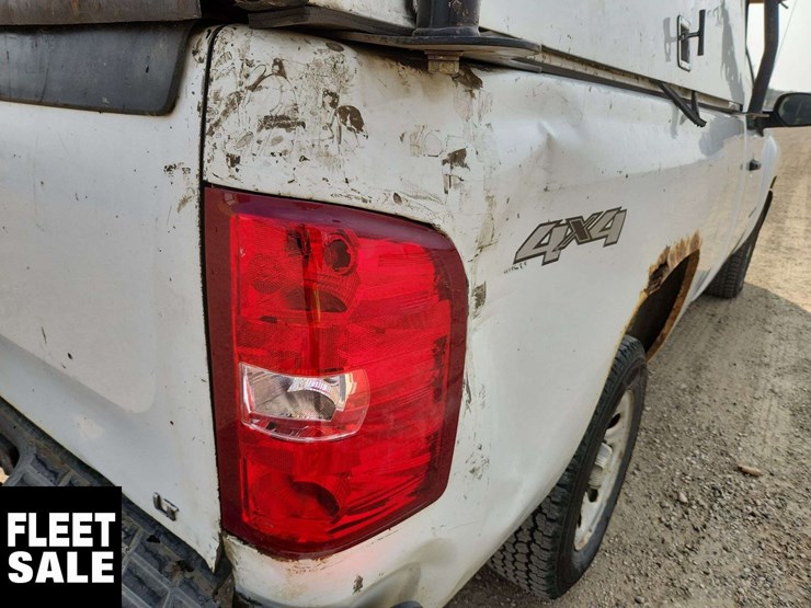 2011-chevrolet-silverado-1500-image-31