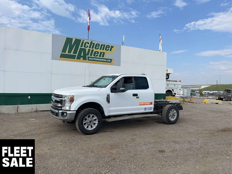 2021-ford-f350-image-1