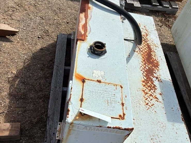 fuel-tank-with-electric-pump-image-1