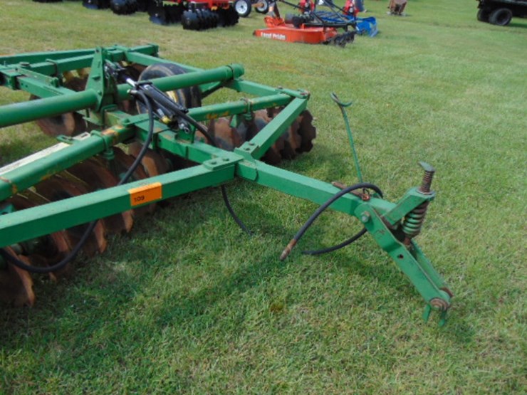 john-deere-12-image-4