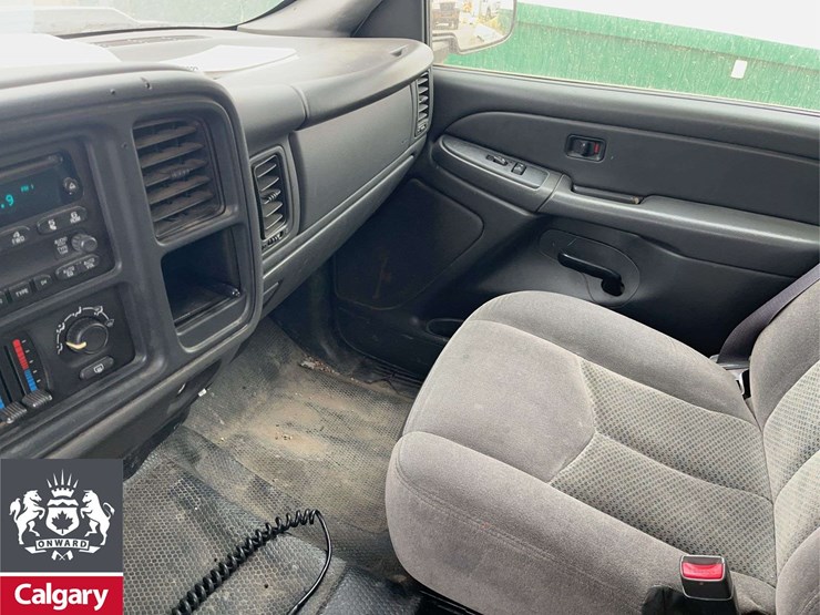 2006-chevrolet-silverado-1500hd-image-8