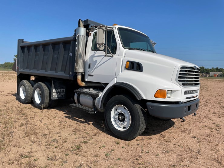 2005-sterling-lt9500-image-6