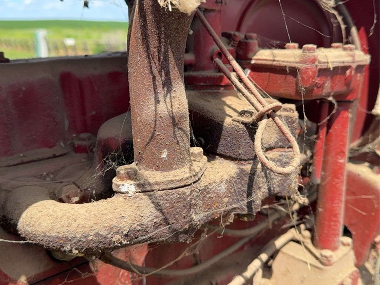 farmall-f-12-image-53