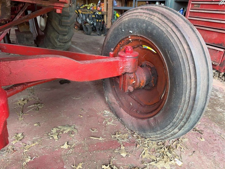 co-op-tractor-image-10