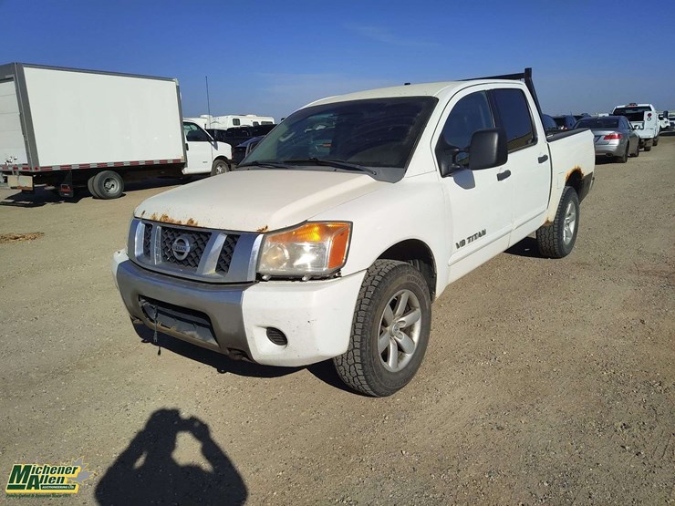 2009-nissan-titan-image-21
