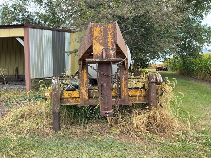 gooseneck-trailer-with-tank-image-4