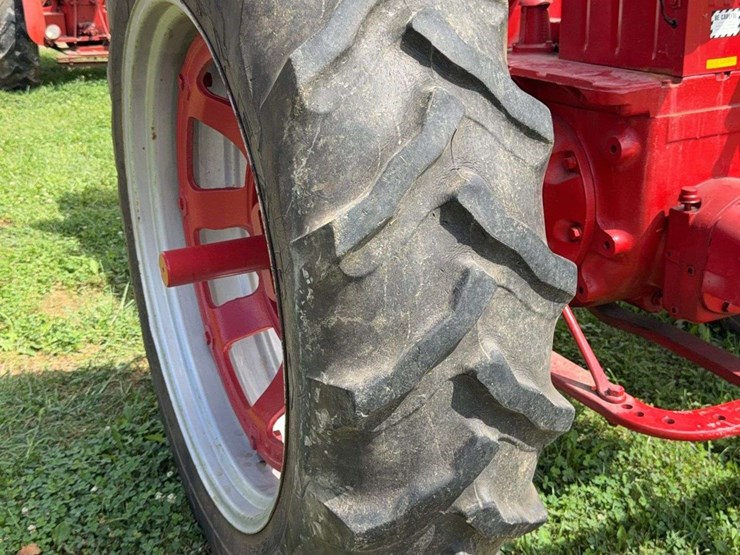 farmall-450-image-17