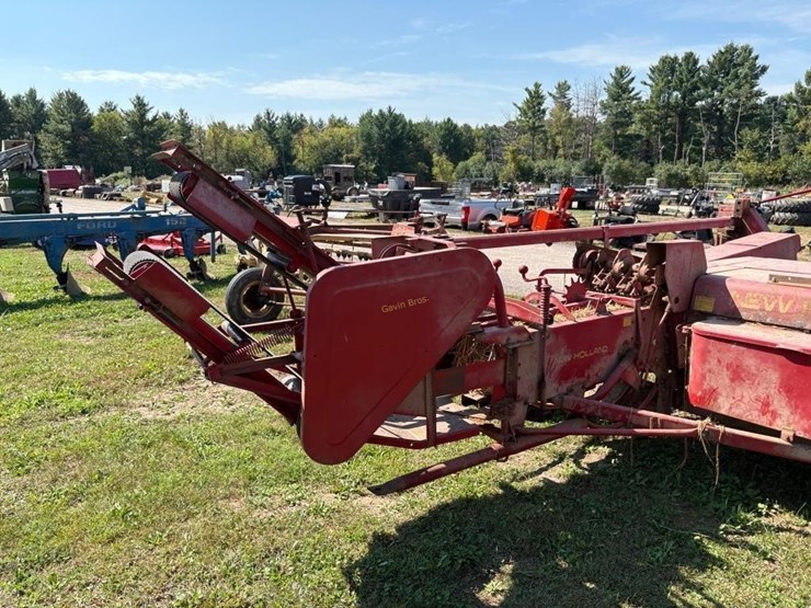 new-holland-273-image-4