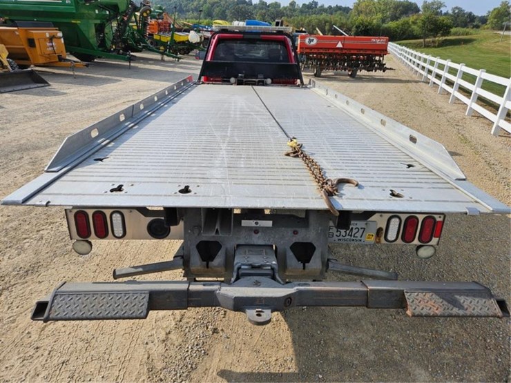 2017-dodge-ram-5500-image-13