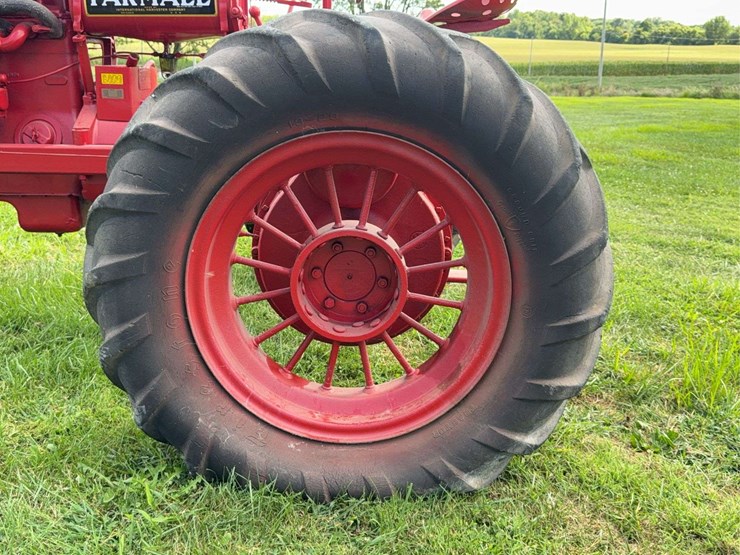 farmall-f-20-image-33