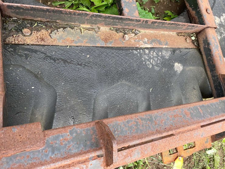 #1296-•-tire-yard-scraper-attachment-image-13